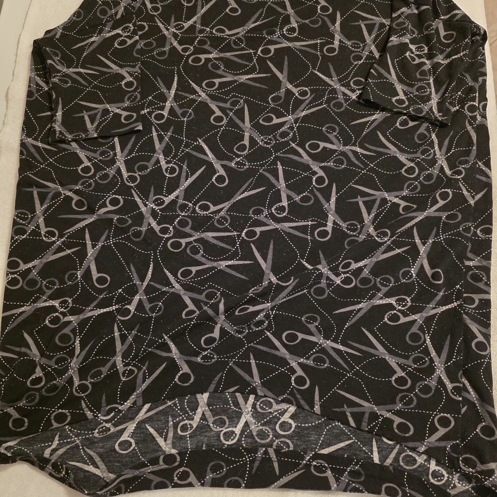 Black and White Scissors Pattern Top